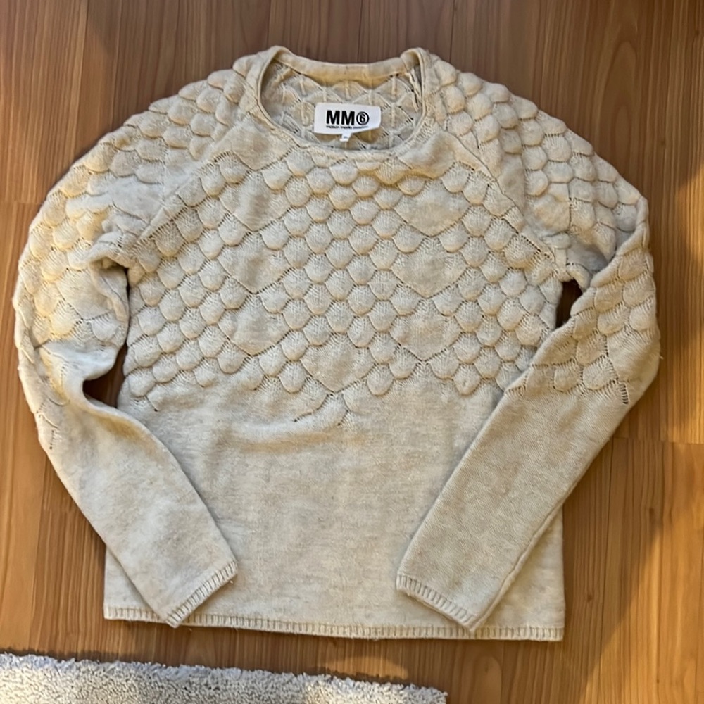 MM6 scallop sweater